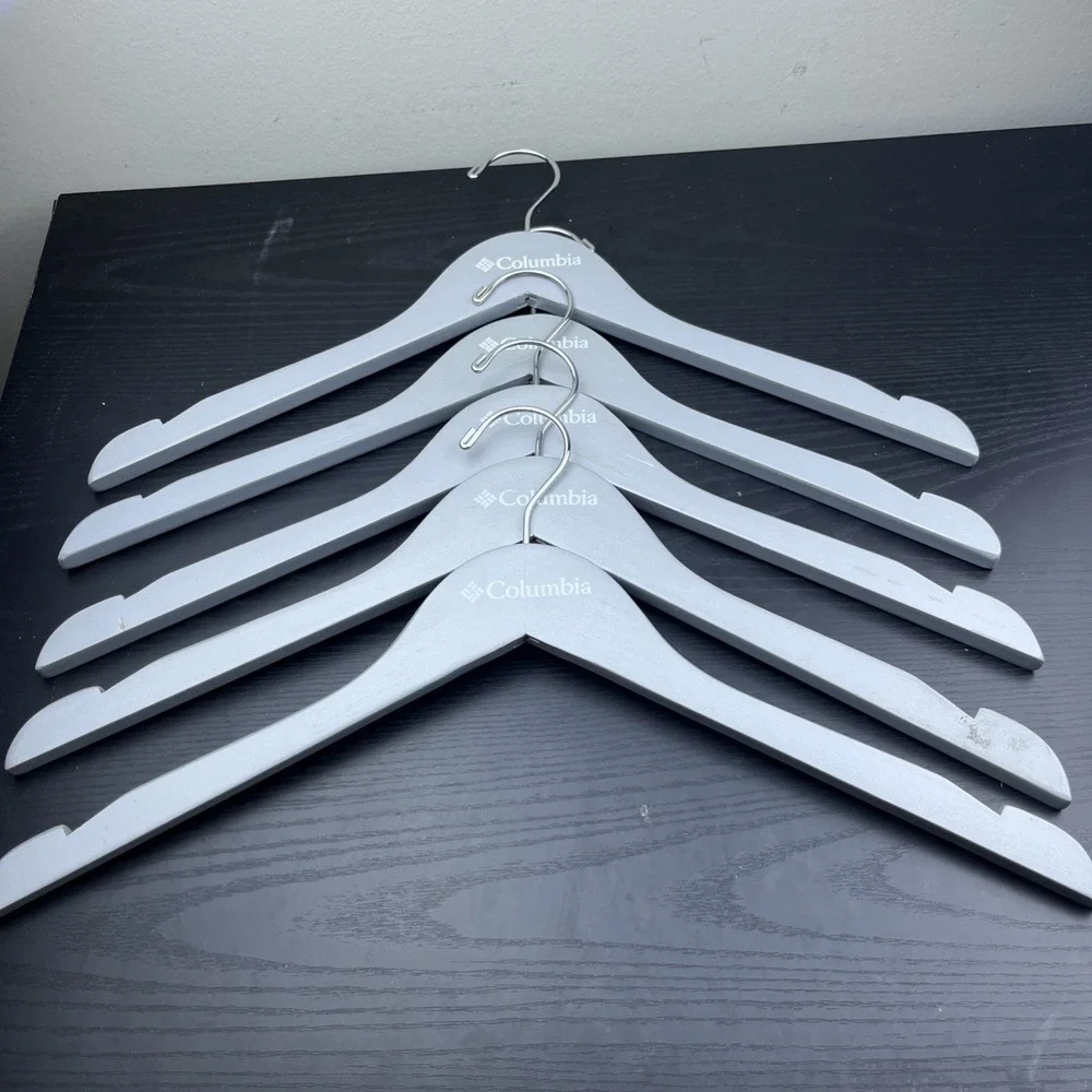 Columbia Sportswear Company Wooden Clothes Hangers Gray Set‎ of 5